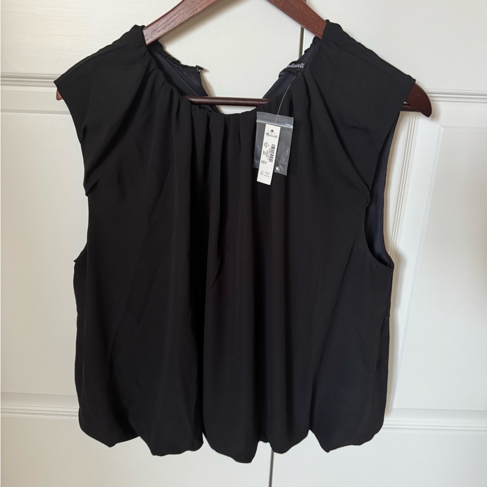 Brand new Black Sleeveless bubble Top